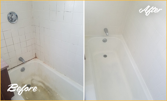 Before and After Picture of a Chicago South Bathtub Caulked to Repair Cracks