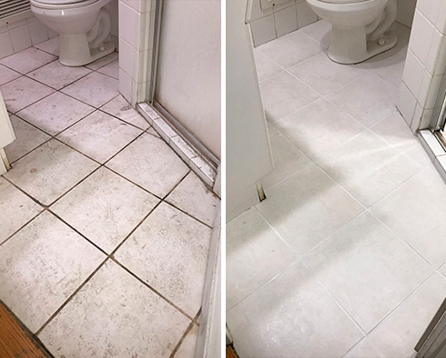 Before and After Picture of a Tile and Grout Cleaners in Lakeview, IL